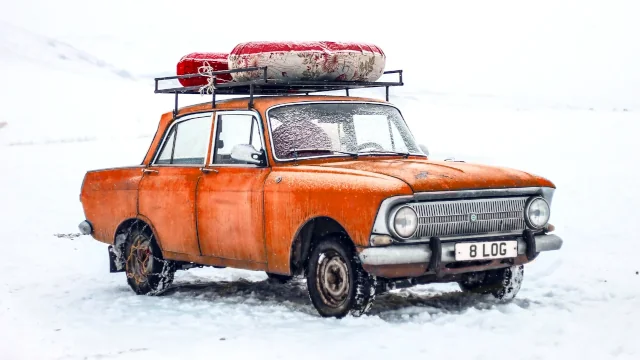 Car representing the history of number plates